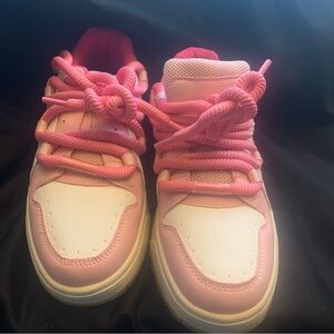 SHEIN round toe, women fashionable casual shoes. Unique wide shoestrings NWOT